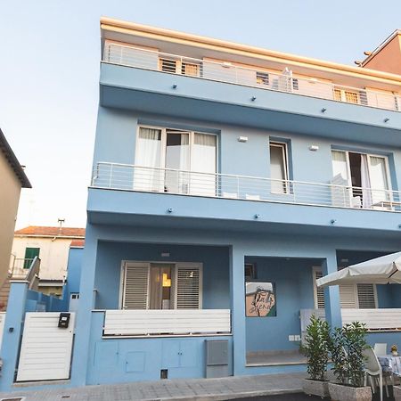 Via Siena 4 - Suites & Rooms Marina di Cecina Εξωτερικό φωτογραφία