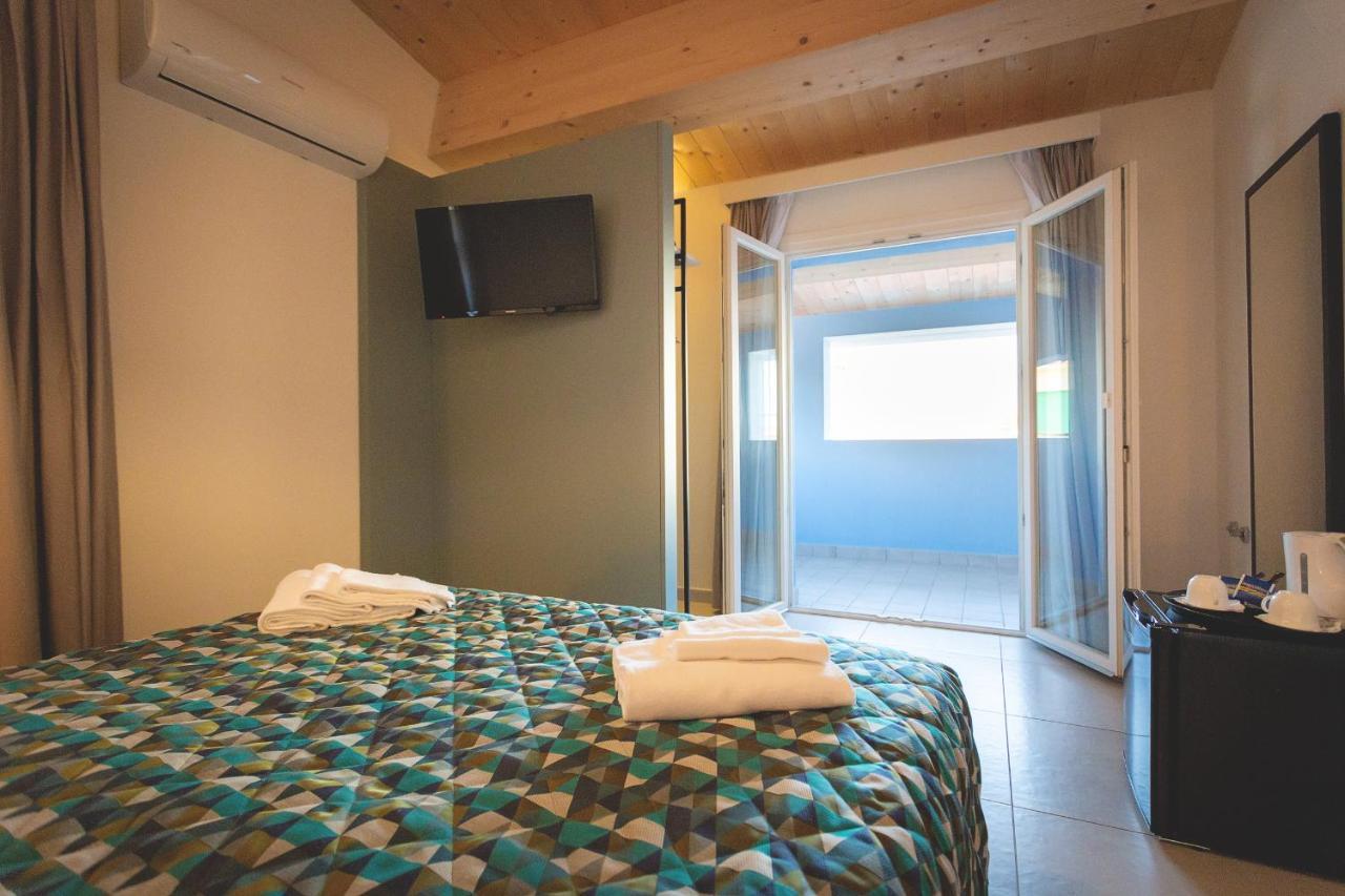 Via Siena 4 - Suites & Rooms Marina di Cecina Εξωτερικό φωτογραφία