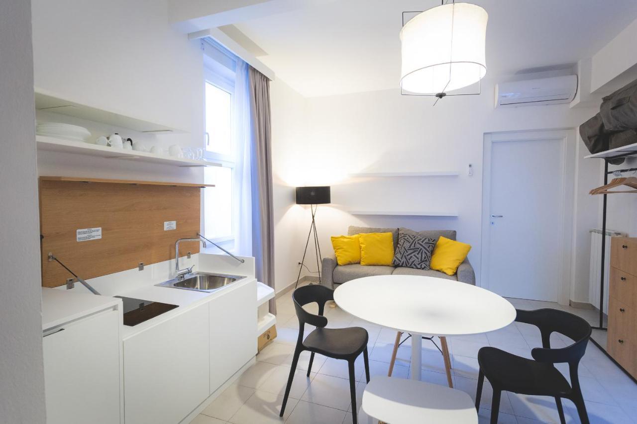 Via Siena 4 - Suites & Rooms Marina di Cecina Εξωτερικό φωτογραφία