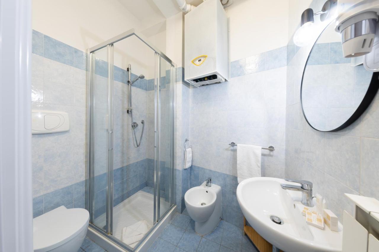 Via Siena 4 - Suites & Rooms Marina di Cecina Εξωτερικό φωτογραφία