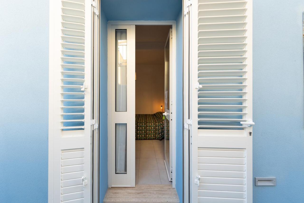 Via Siena 4 - Suites & Rooms Marina di Cecina Εξωτερικό φωτογραφία