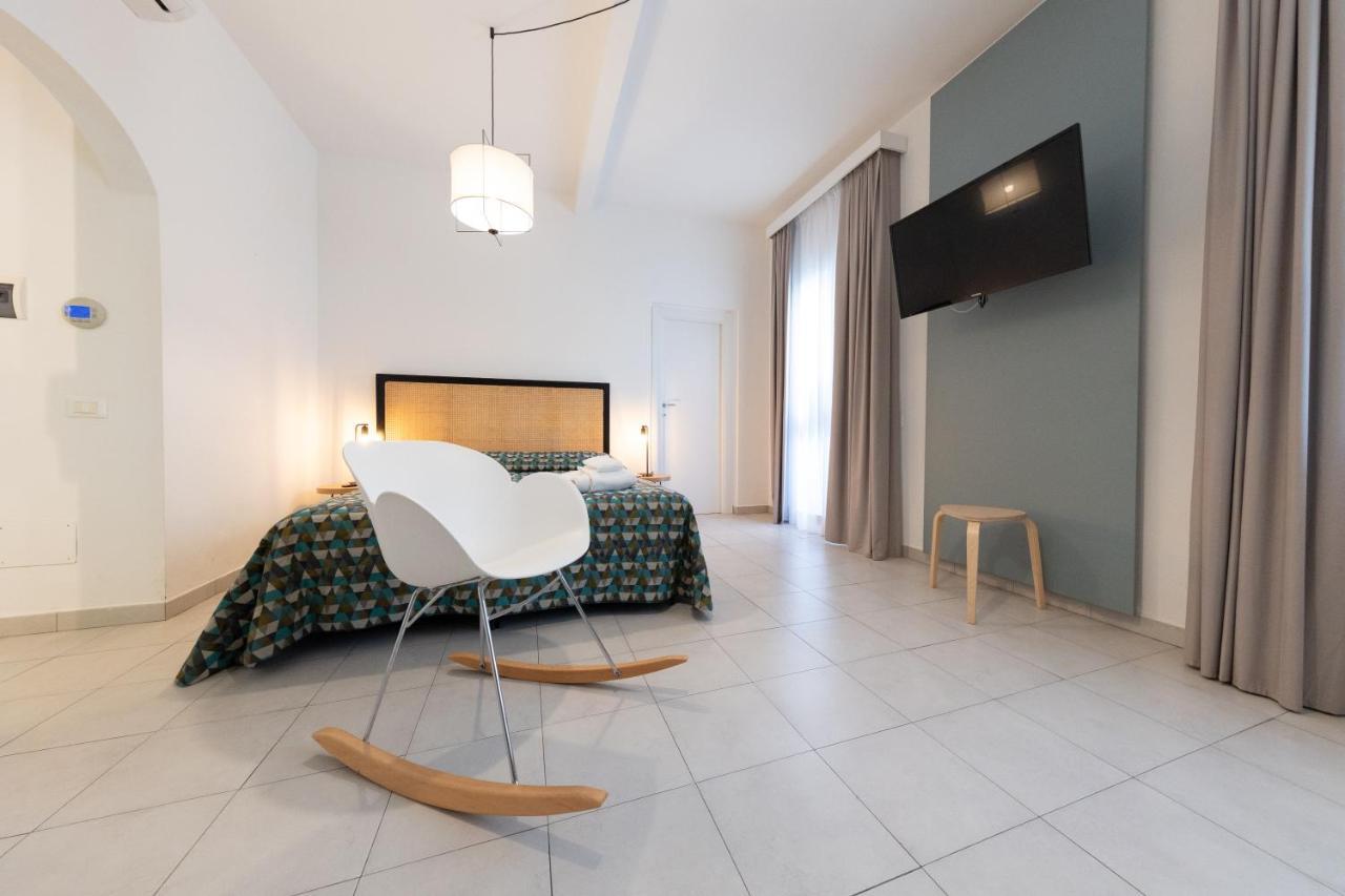 Via Siena 4 - Suites & Rooms Marina di Cecina Εξωτερικό φωτογραφία