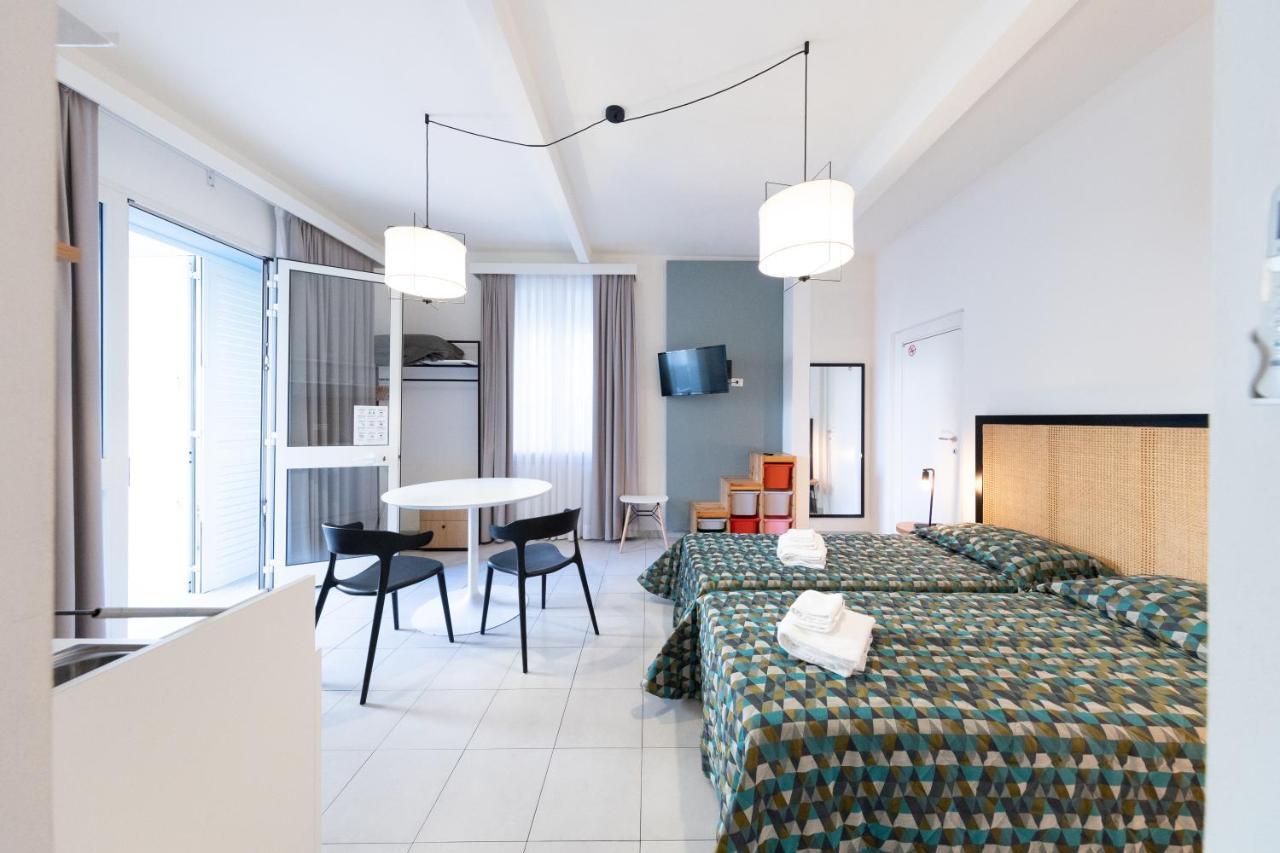 Via Siena 4 - Suites & Rooms Marina di Cecina Εξωτερικό φωτογραφία