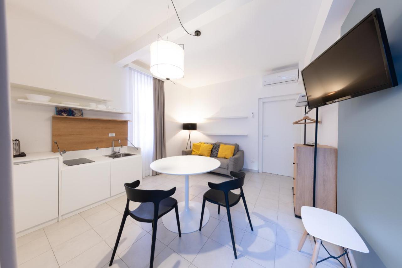 Via Siena 4 - Suites & Rooms Marina di Cecina Εξωτερικό φωτογραφία
