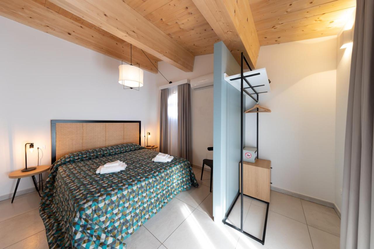 Via Siena 4 - Suites & Rooms Marina di Cecina Εξωτερικό φωτογραφία