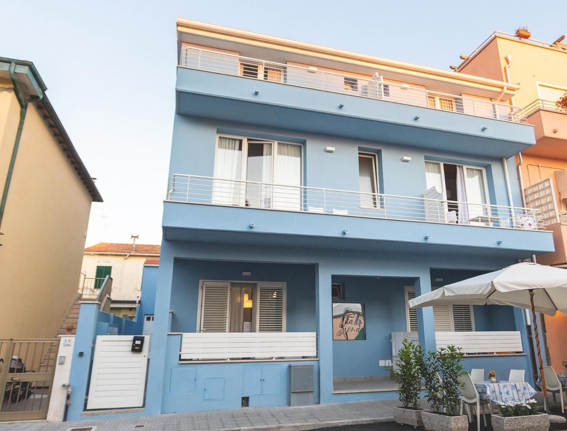Via Siena 4 - Suites & Rooms Marina di Cecina Εξωτερικό φωτογραφία
